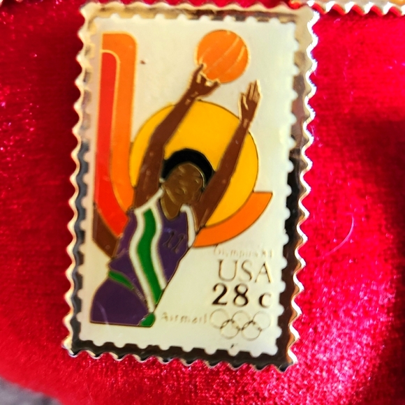 Olympic Post Office commemorative pins. - Picture 8 of 9